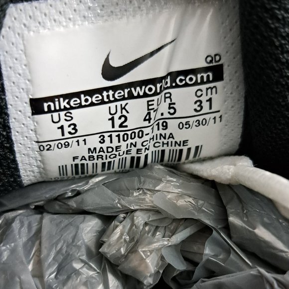 %Mens NIKE AIR MAX 2011~WHITE SNEAKERS~size 13 ( A3 ) main image 11